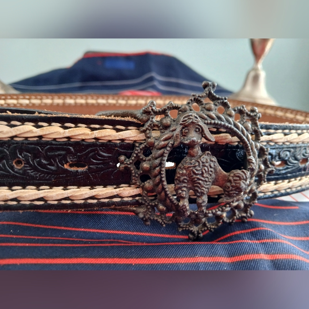 Vtg Justin Western Leather Belt With Victorian Style Poodle Brass Buckle. 30